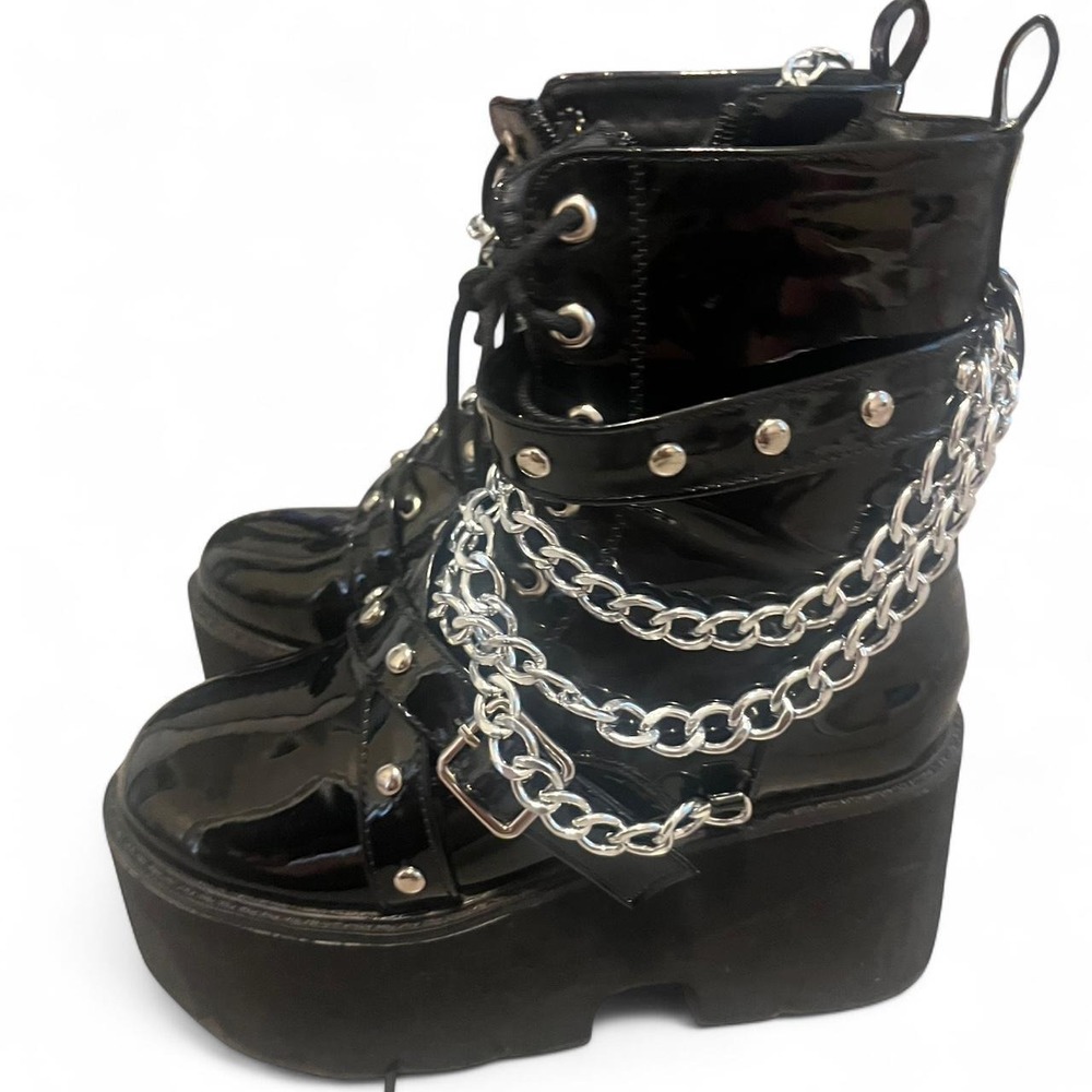 Black and silver platform boots with chain detail Grunge Punk Tokyo